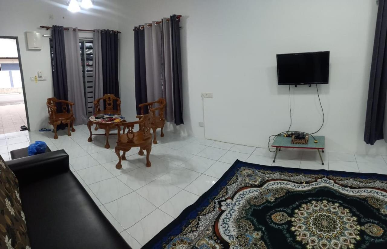 Homestay D'Mama Ifor Muslimi Tanjong Malim Eksteriør bilde